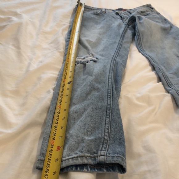 Anthropologie Pilcro Slim Boyfriend distressed light wash jeans. Size 24 Petite. - Picture 13 of 14